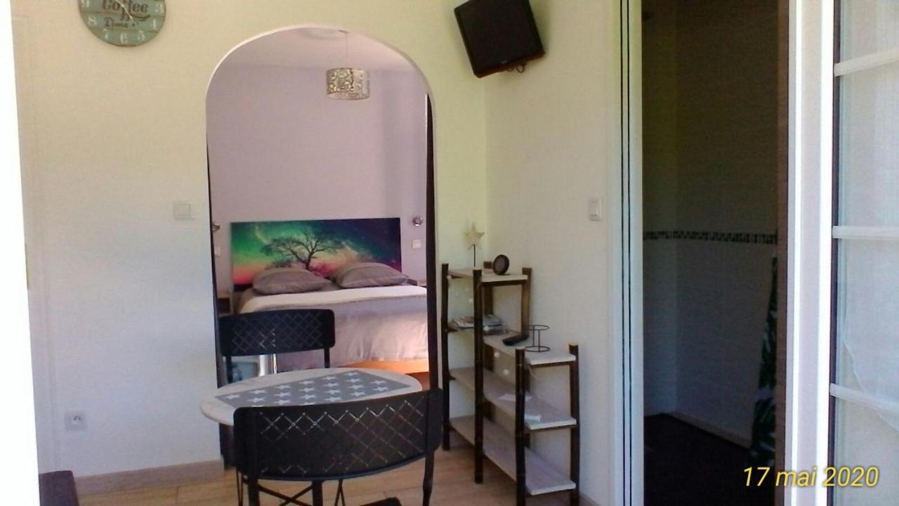 Le Clos Des Palombes Wifi Climatisation Saint-Pierre-du-Mont  Exterior foto