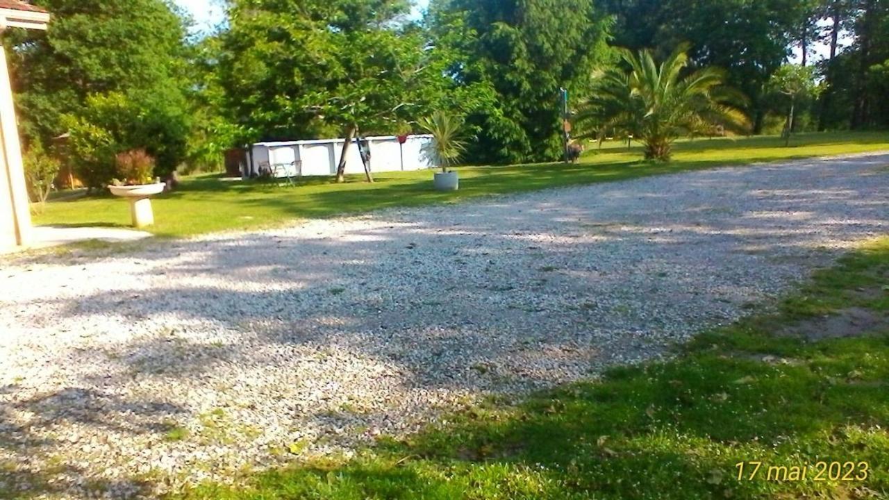 Le Clos Des Palombes Wifi Climatisation Saint-Pierre-du-Mont  Exterior foto